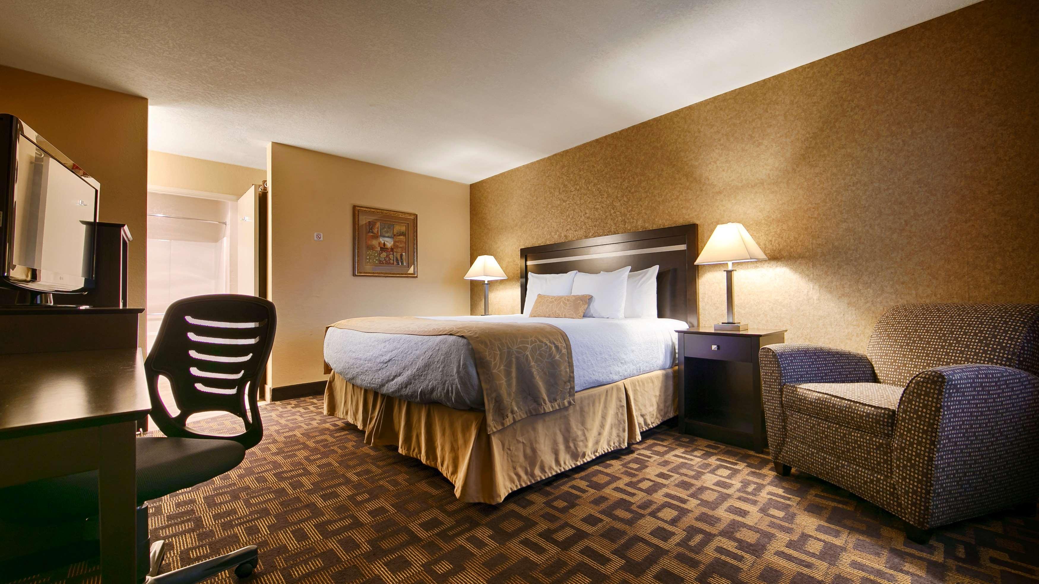 Western 3*